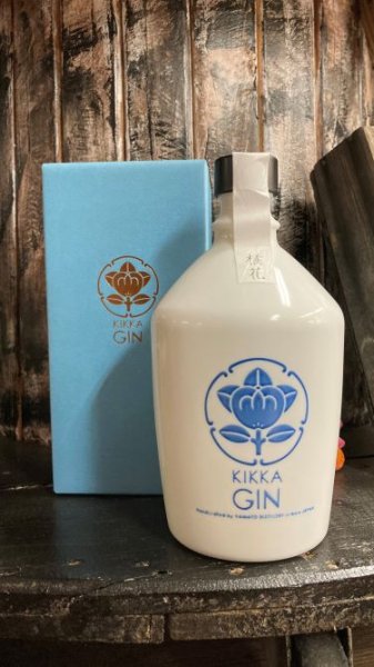 画像1: 橘花 KIKKA GIN  箱入り 700ml (1)